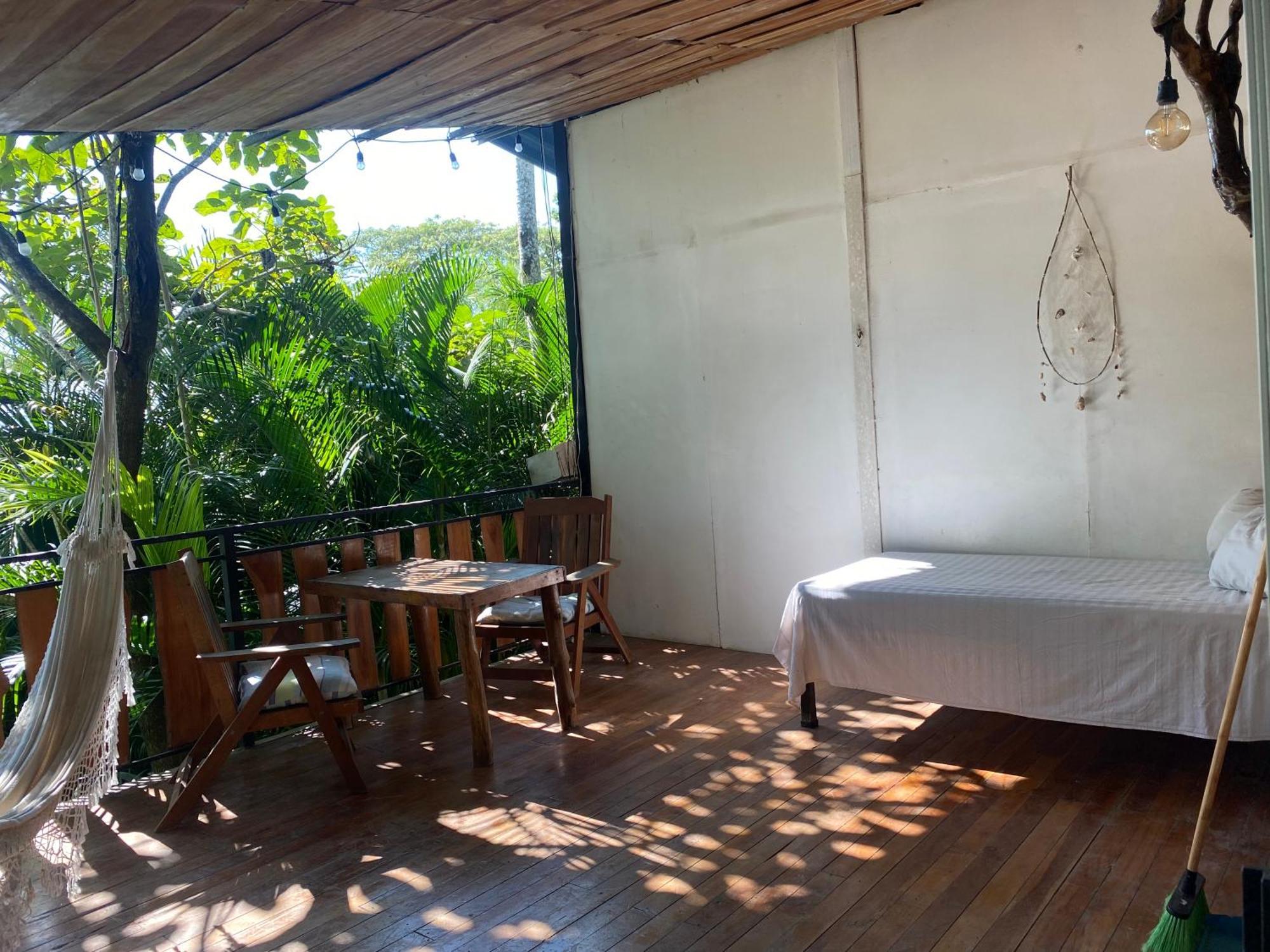 Nahele Lodge Playa Santa Teresa  Extérieur photo
